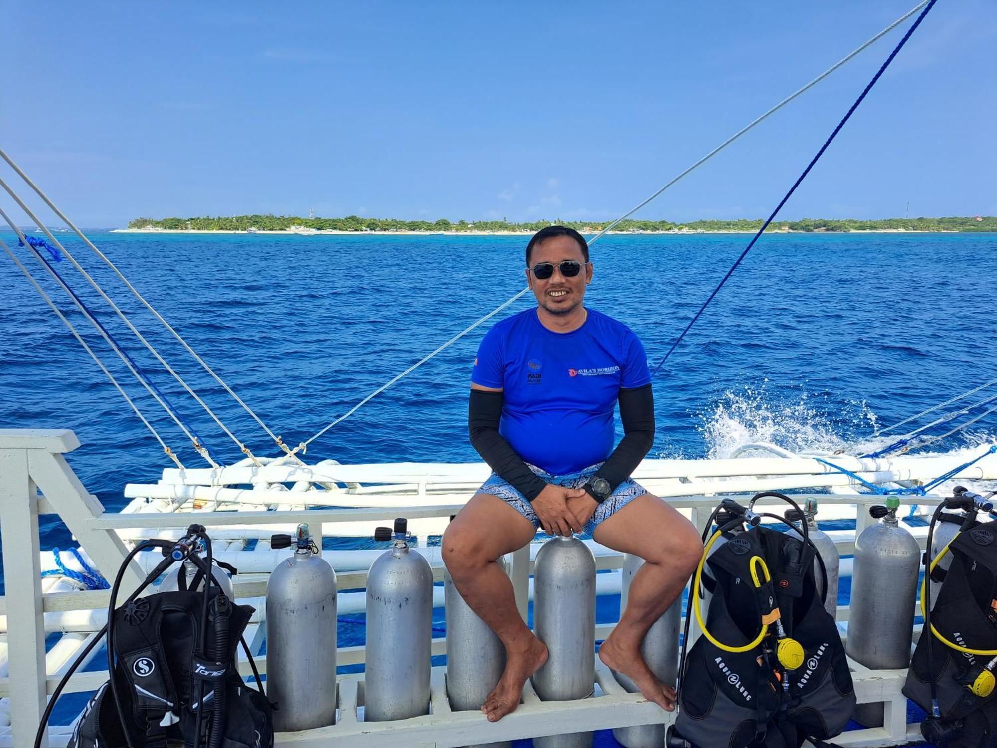 Avila'S Horizon Dive Resort Malapascua Extérieur photo