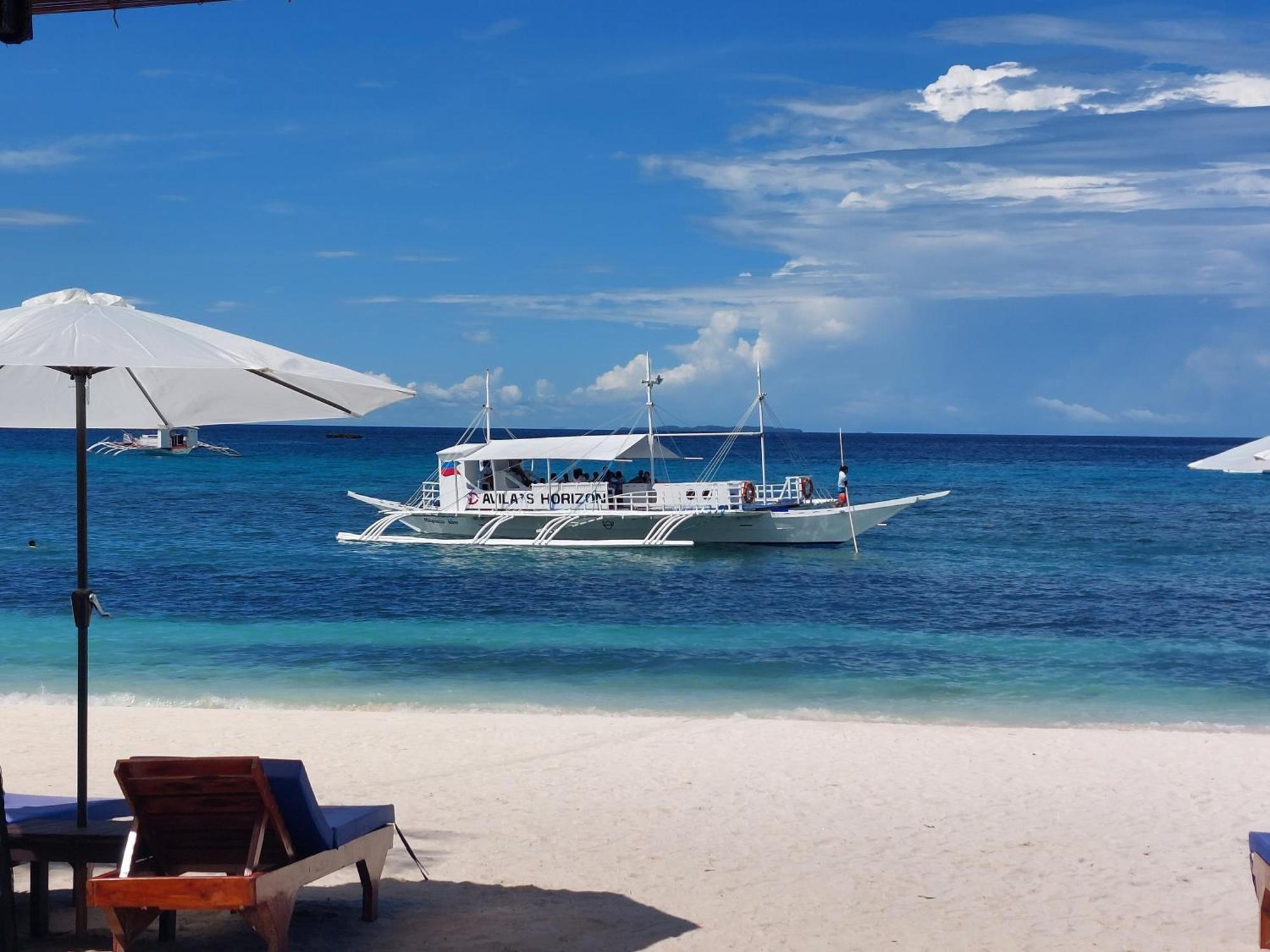 Avila'S Horizon Dive Resort Malapascua Extérieur photo